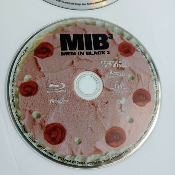 MIB 3 Men In Black 3 Blu-Ray + DVD -Will Smith -Tommy Lee **MINOR WEAR - Picture 6 of 14